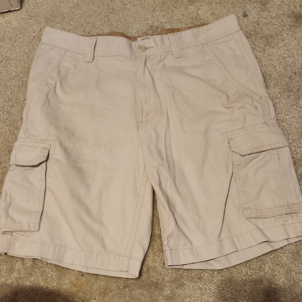 St Johns Bay Shorts Size 36 Beige Cargo